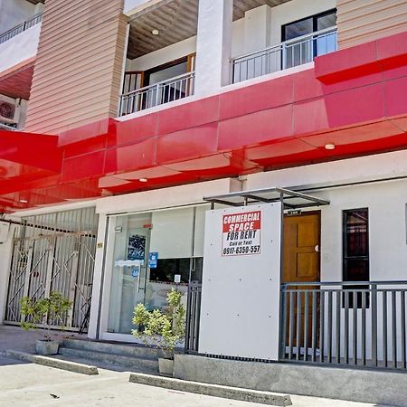 Oyo 869 Jnv Dream Hotel Субик Экстерьер фото