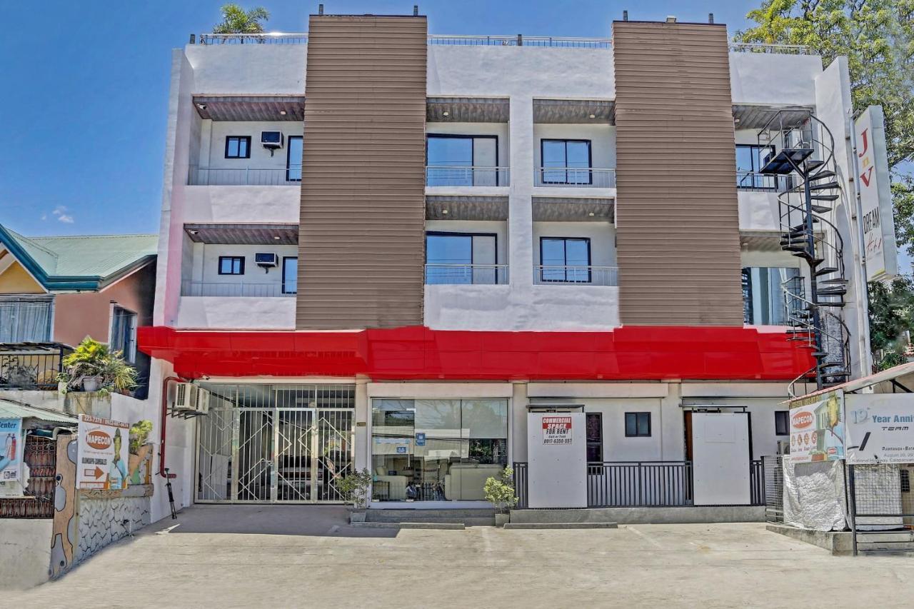 Oyo 869 Jnv Dream Hotel Субик Экстерьер фото
