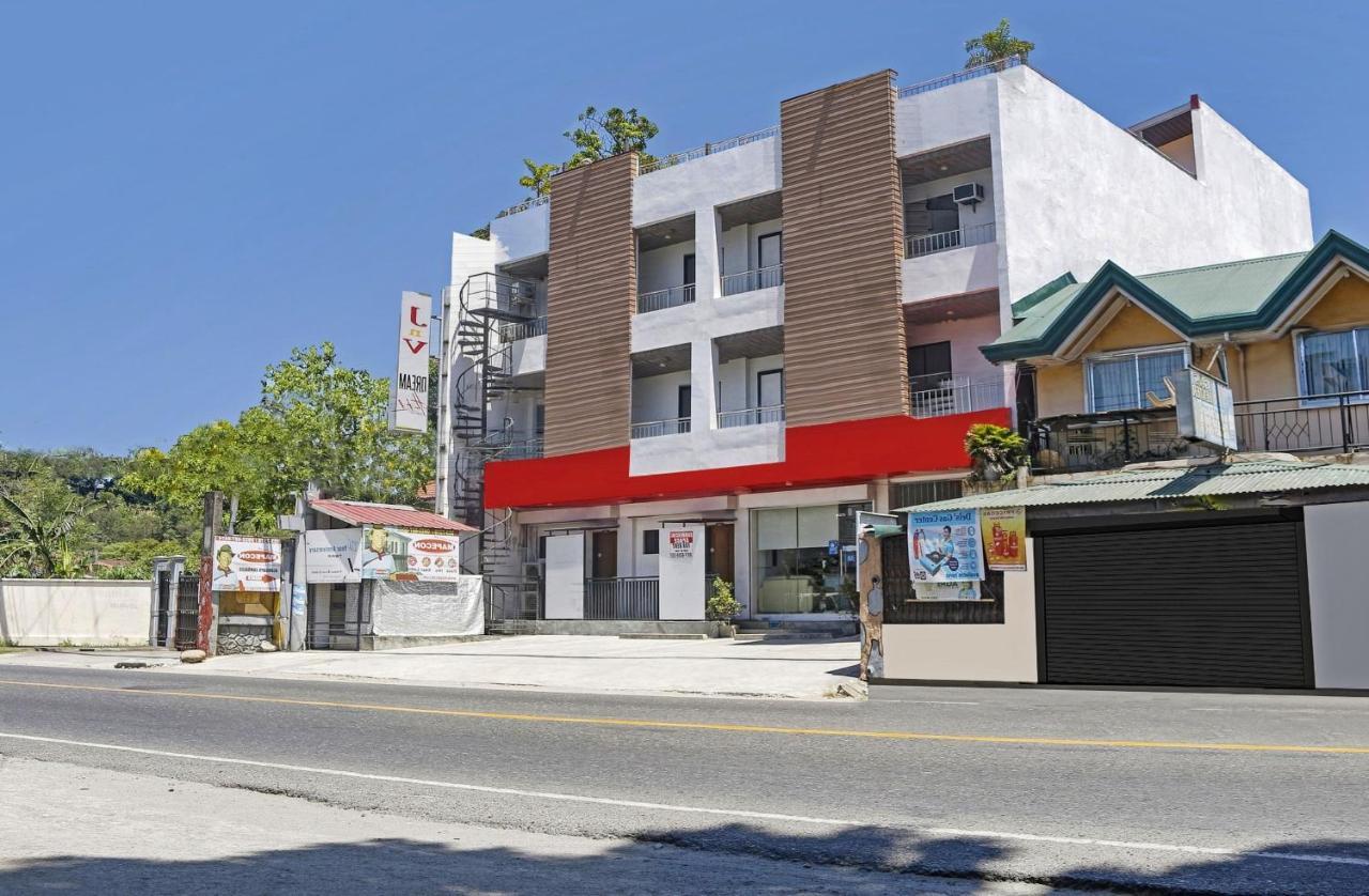 Oyo 869 Jnv Dream Hotel Субик Экстерьер фото