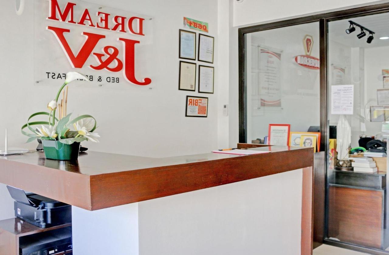 Oyo 869 Jnv Dream Hotel Субик Экстерьер фото